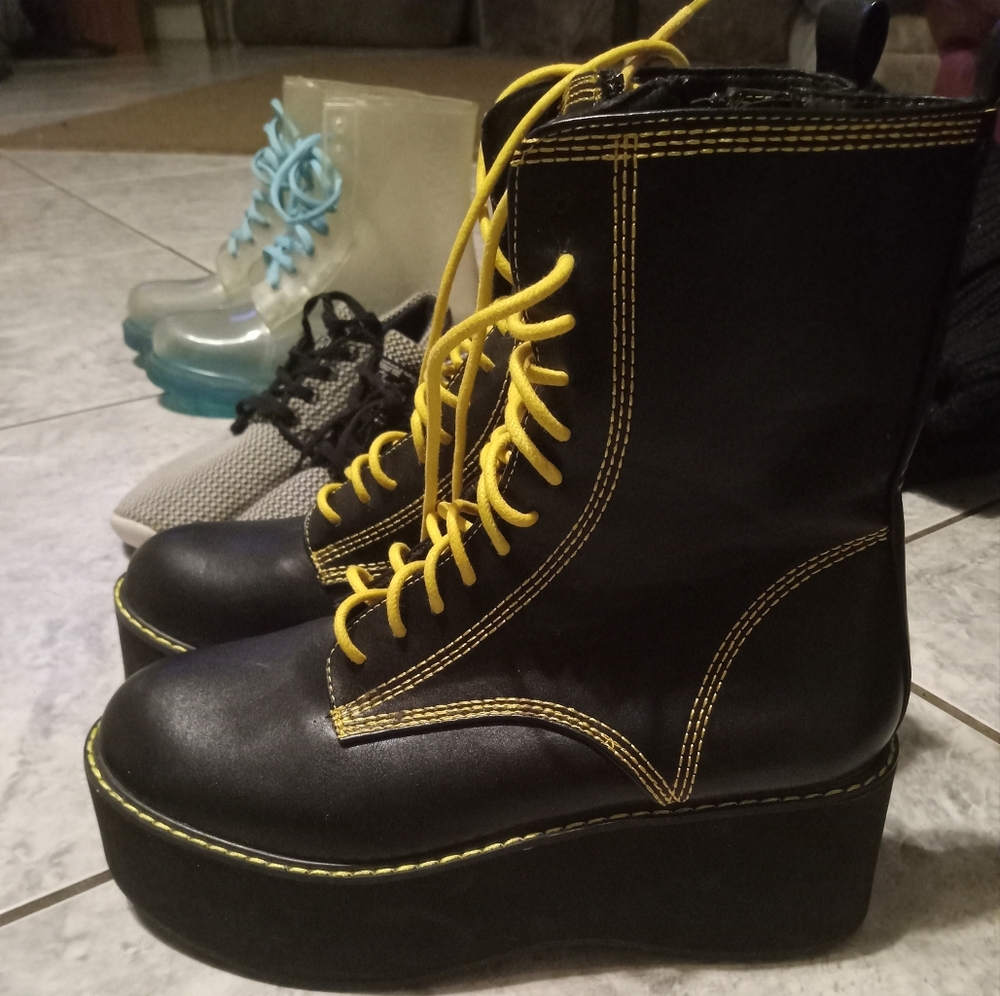 Platform boot
